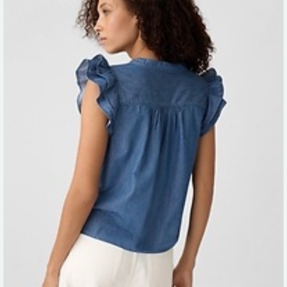 GAP Chambray Blue Ruffle Sleeve Top - Picture 2 of 10